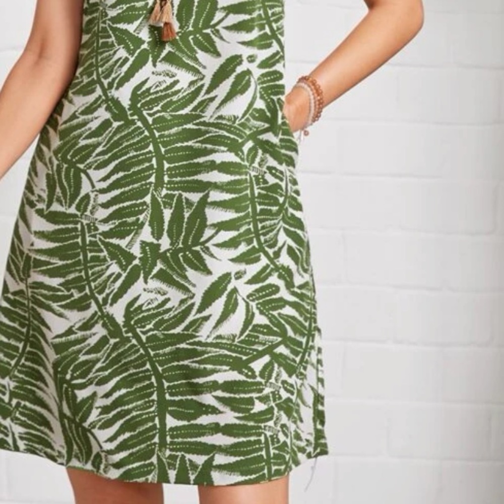 PALM LEAF PRINT DRESS WITH POCKETS - Picture 3 of 3